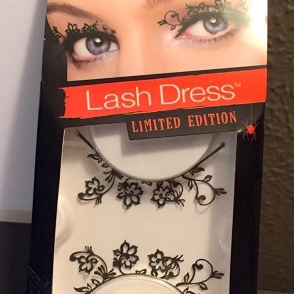 Kiss Flower fake eyelashes